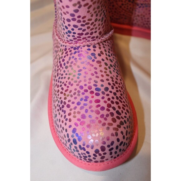 NIB UGG Classic Short II Spots Boots Pink Purple Youth 5 Women's 6.5-7 - Picture 4 of 6